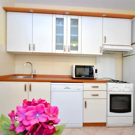 Διαμέρισμα Regina Χβαρ